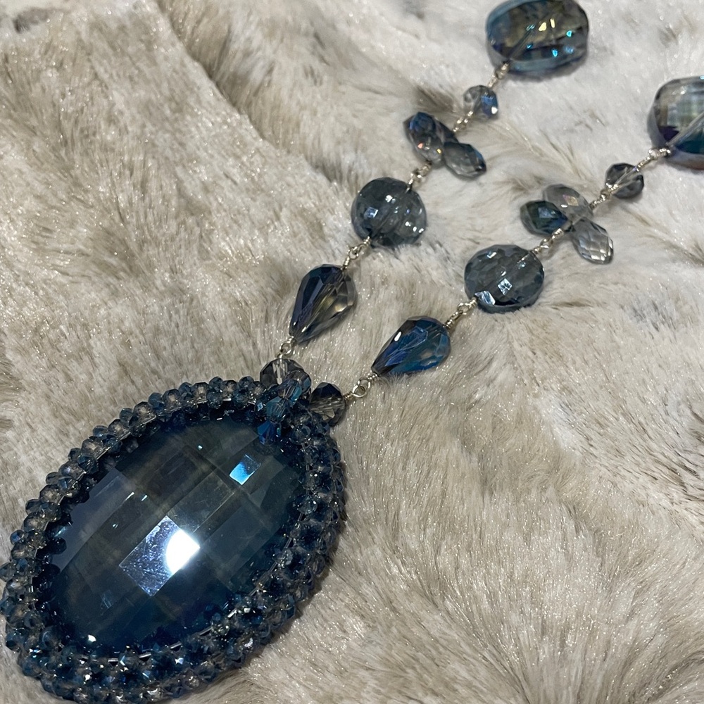 Stunning Blue Gemstone Necklace - Picture 2 of 8